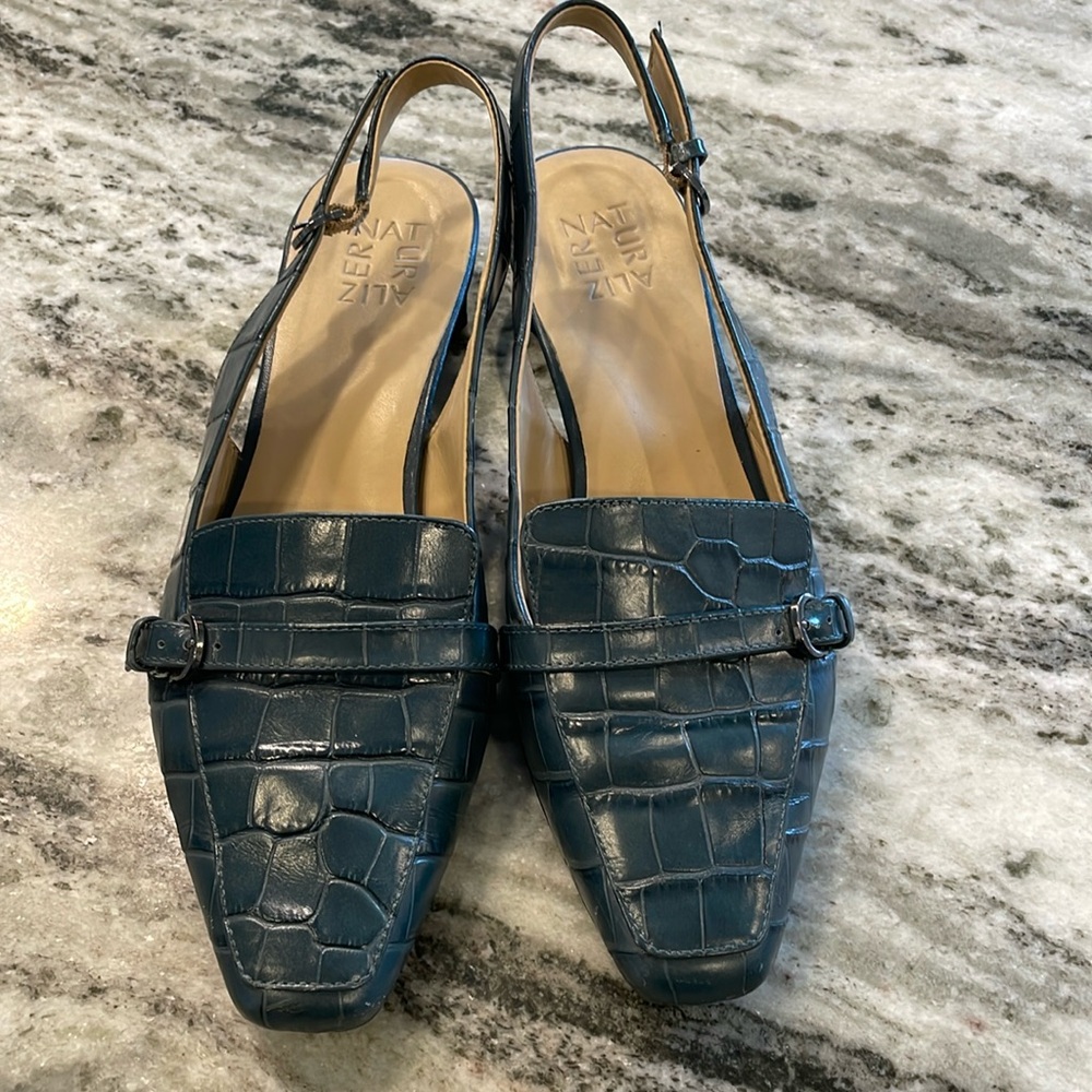 Naturalizer Slingback Flat, Embossed Crocodile- Dark Green, Size 9 Wide